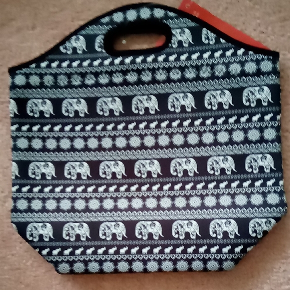 NWT Black and White Elephant Print Tote Bag - Picture 1 of 4